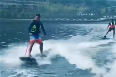 Customer Surfing Board Test Video